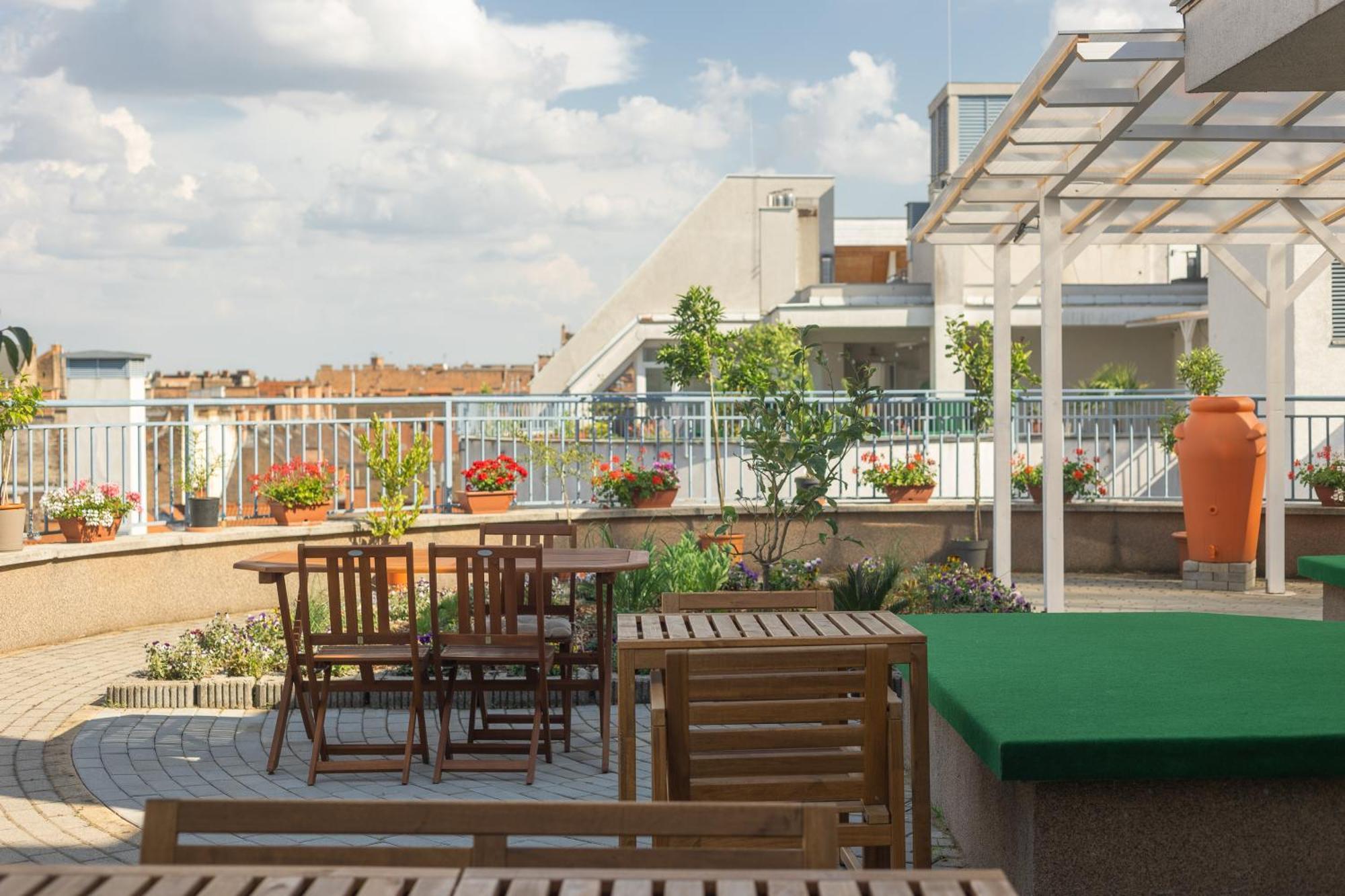Rooftop City Residence With Underground Parking Budapest Esterno foto