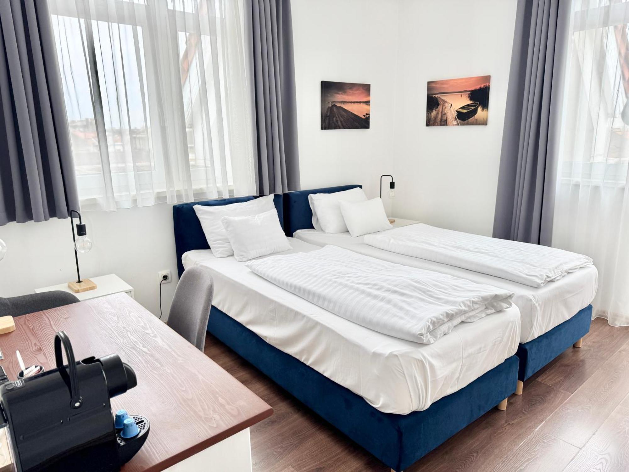 Rooftop City Residence With Underground Parking Budapest Camera foto